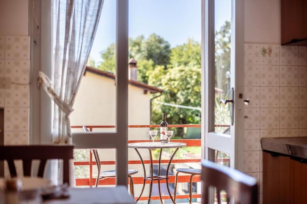 Appartamento Poggio Del Sole ลุคคา ภายนอก รูปภาพ