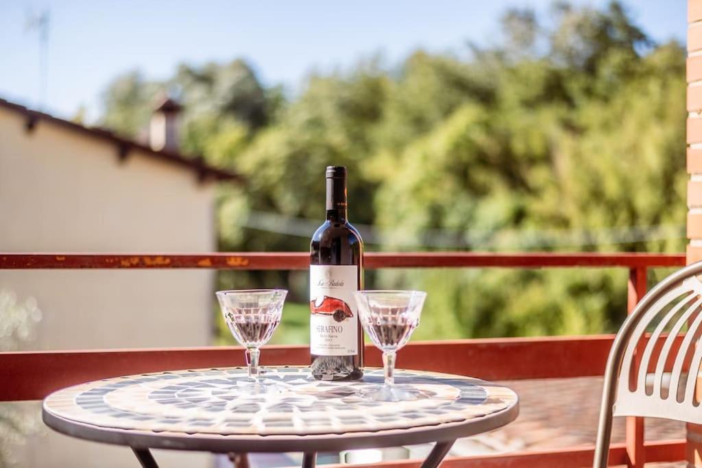Appartamento Poggio Del Sole ลุคคา ภายนอก รูปภาพ