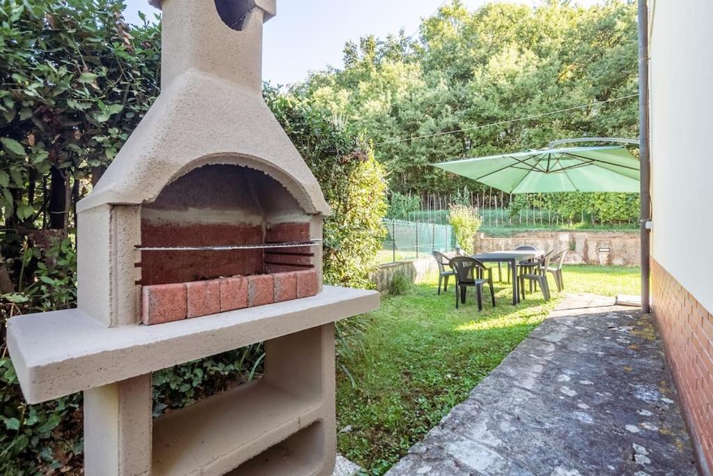 Appartamento Poggio Del Sole ลุคคา ภายนอก รูปภาพ